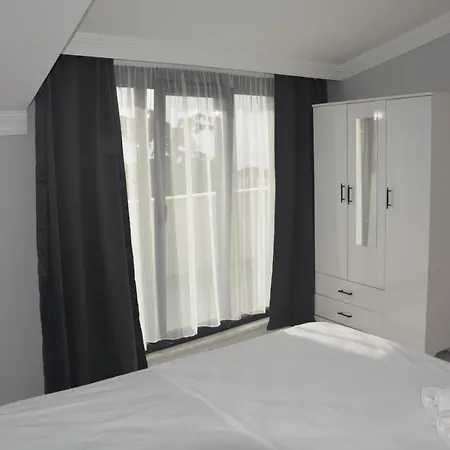 Loya Apartment *