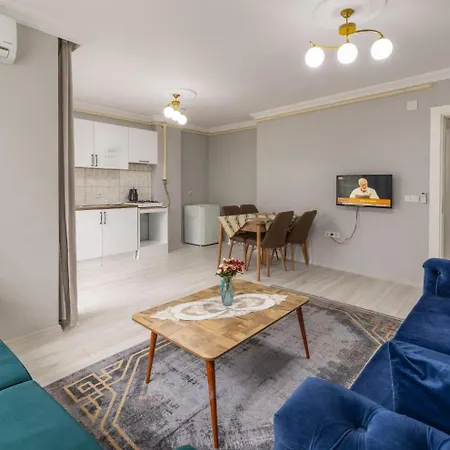 Loya Apartment *